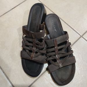 Pesaro Hope Brown Sandals